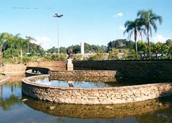 Praça Wagih Salles Nemer em Barueri